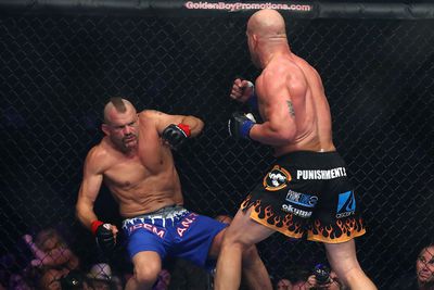Chuck Liddell v Tito Ortiz 3