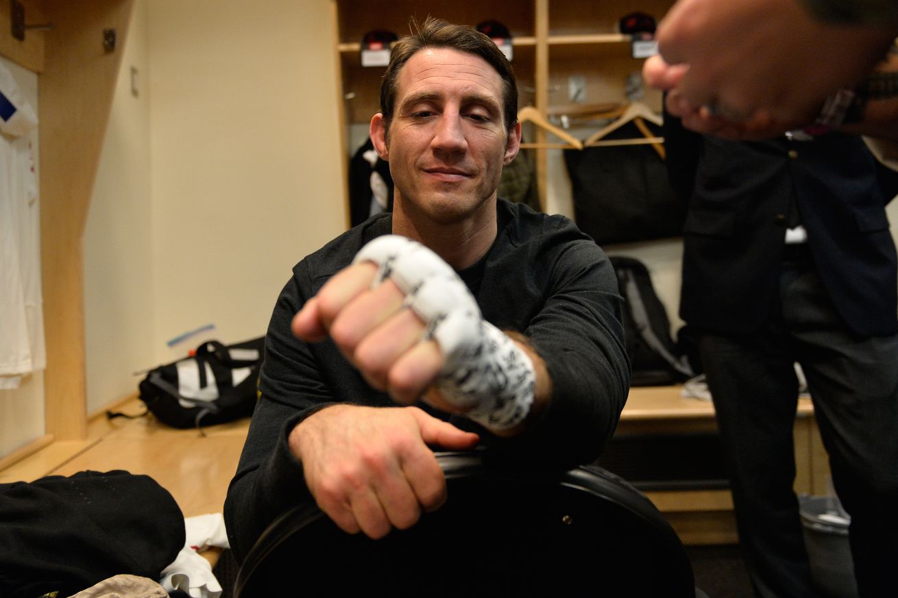 UFC 206: Holloway v Pettis