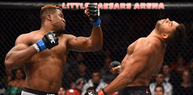 Francis Ngannou knocks out Alistair Overeem at UFC 218