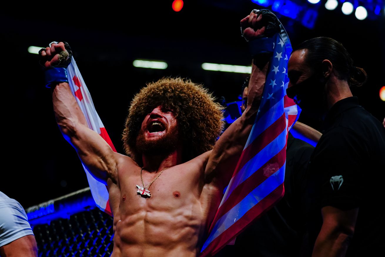 UFC 266: Moraes v Dvalishvili