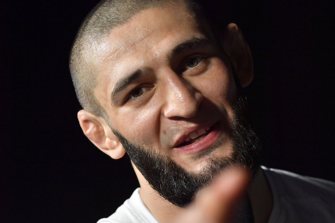 UFC 267: Blachowicz v Teixeira