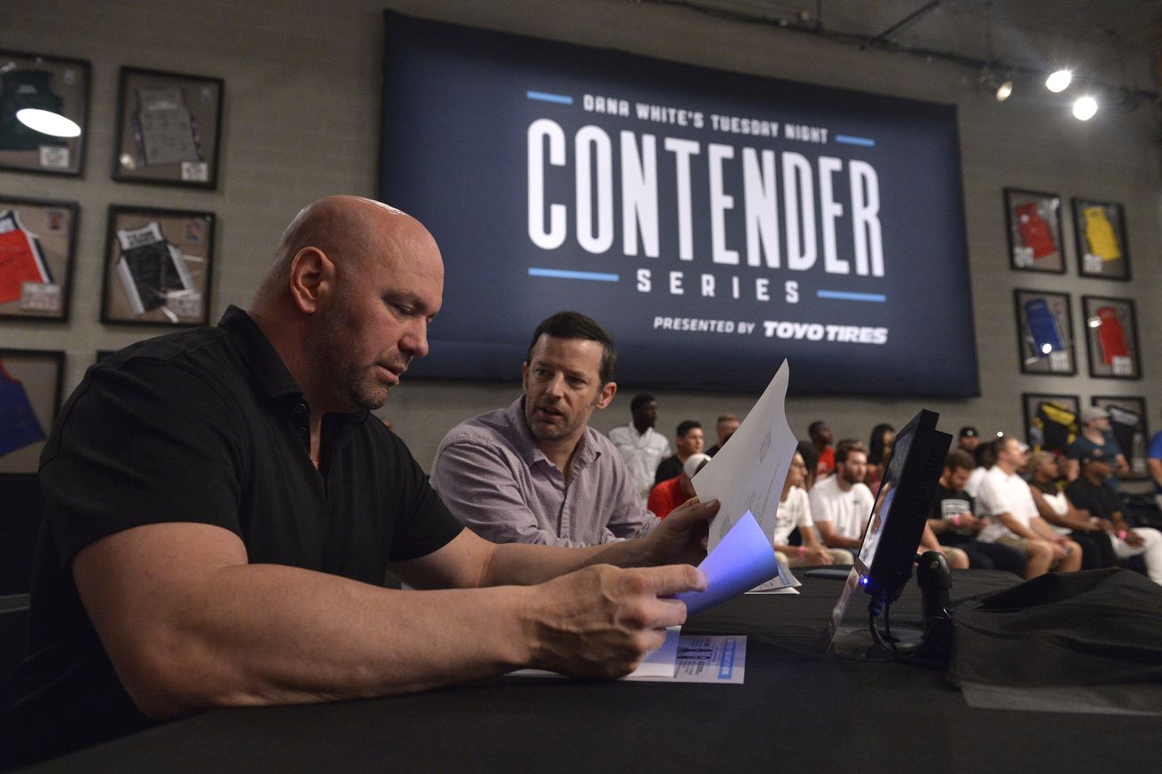 Dana White’s Tuesday Night Contender Series: Mayes v Crowder