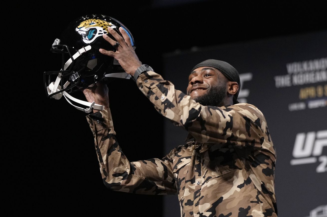 UFC 273 Press Conference