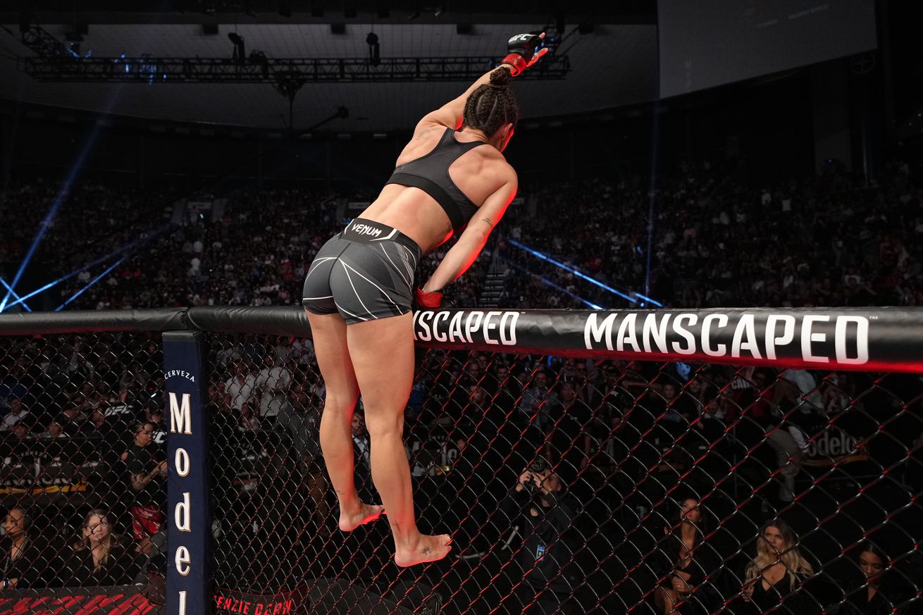 UFC 273: Dern v Torres