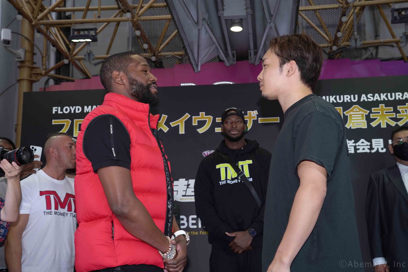 Floyd Mayweather and Mikuru Asakura