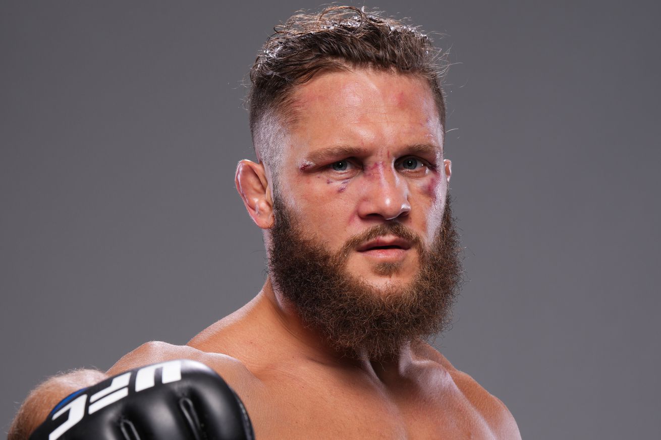 UFC Fight Night: Dos Anjos v Fiziev