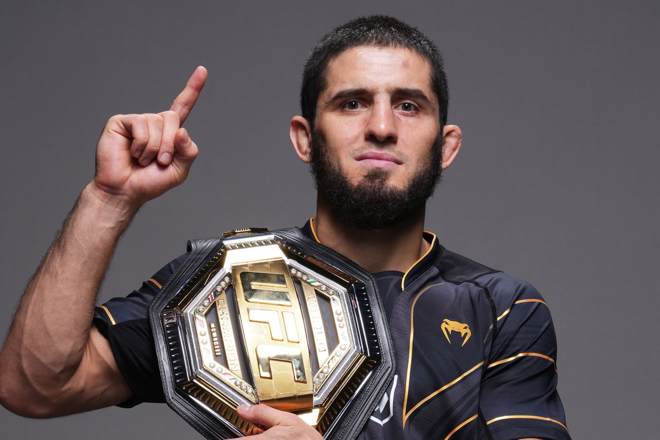 UFC 280: Oliveira v Makhachev