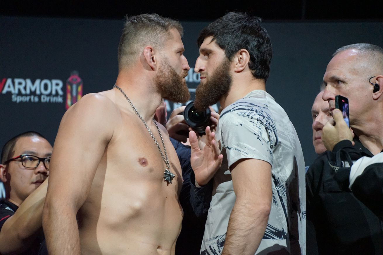 Jan Blachowicz and Magomed Ankalaev at UFC 282 