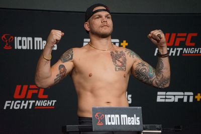 MMA: NOV 18 UFC - UFC Vegas 65