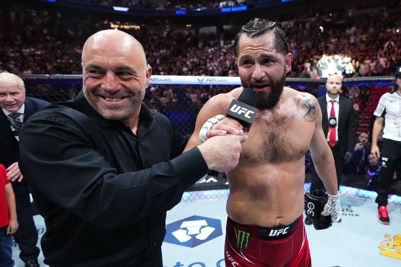 UFC 287: Pereira v Adesanya 2