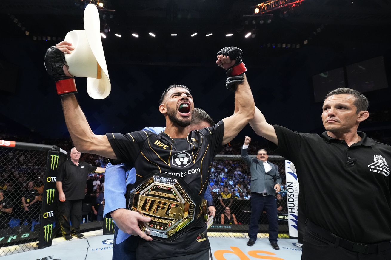 UFC 284: Rodriguez v Emmett