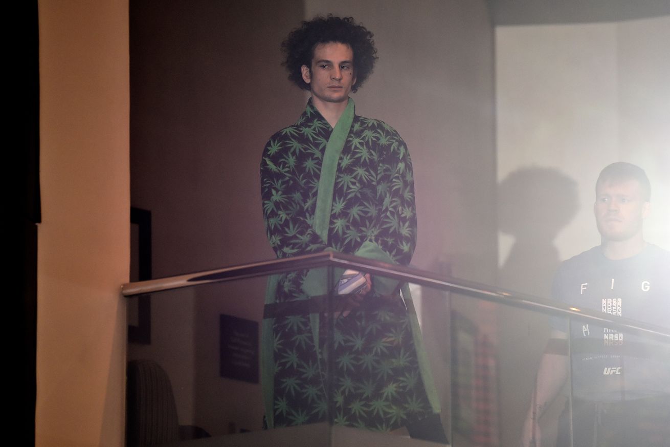 UFC 222: Open Workouts