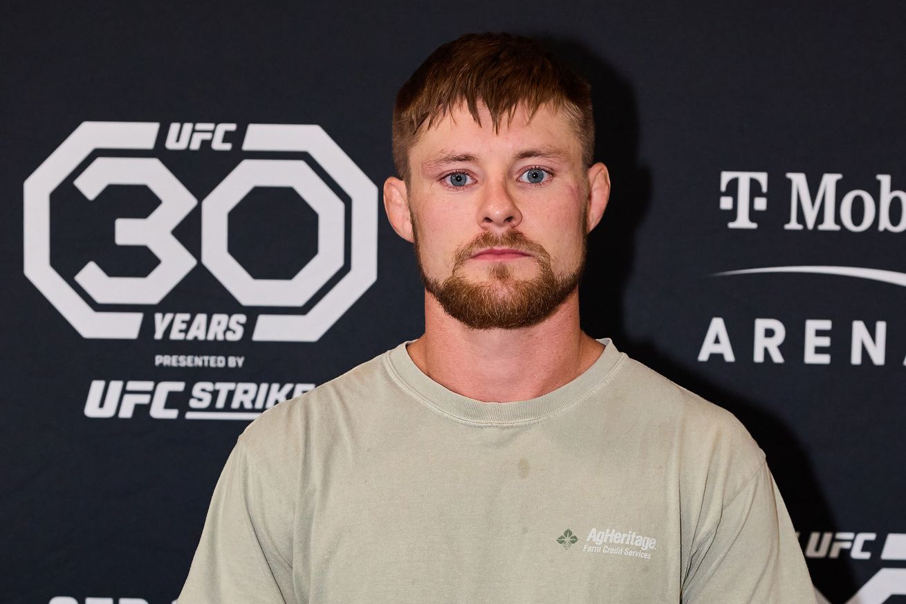 Noche UFC Red Carpet