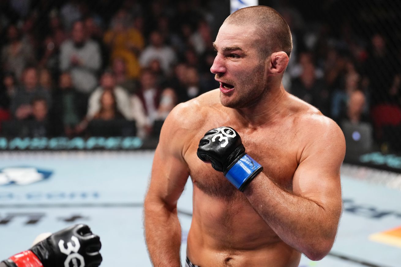 UFC 293: Adesanya v Strickland