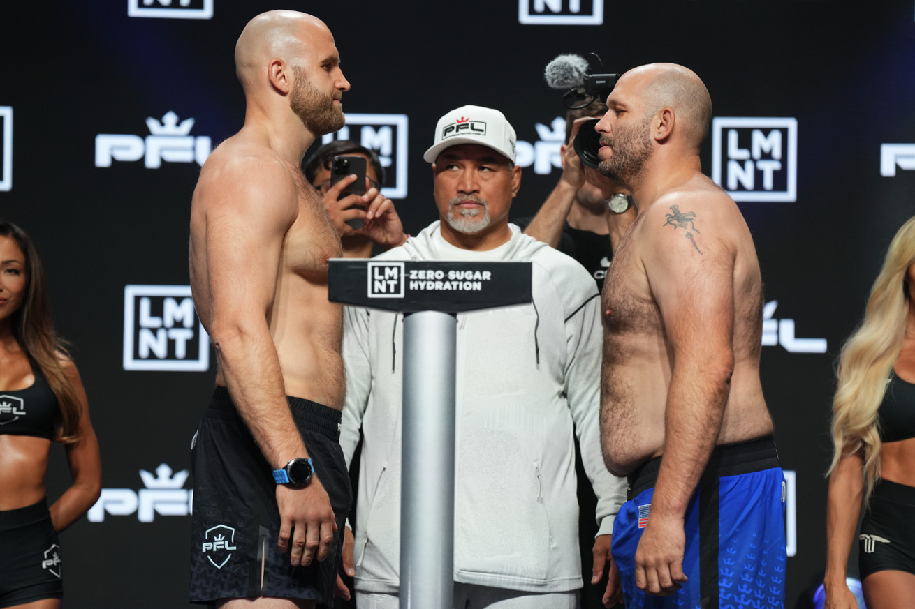 Denis Goltsov and Tim Johnson at PFL 7
