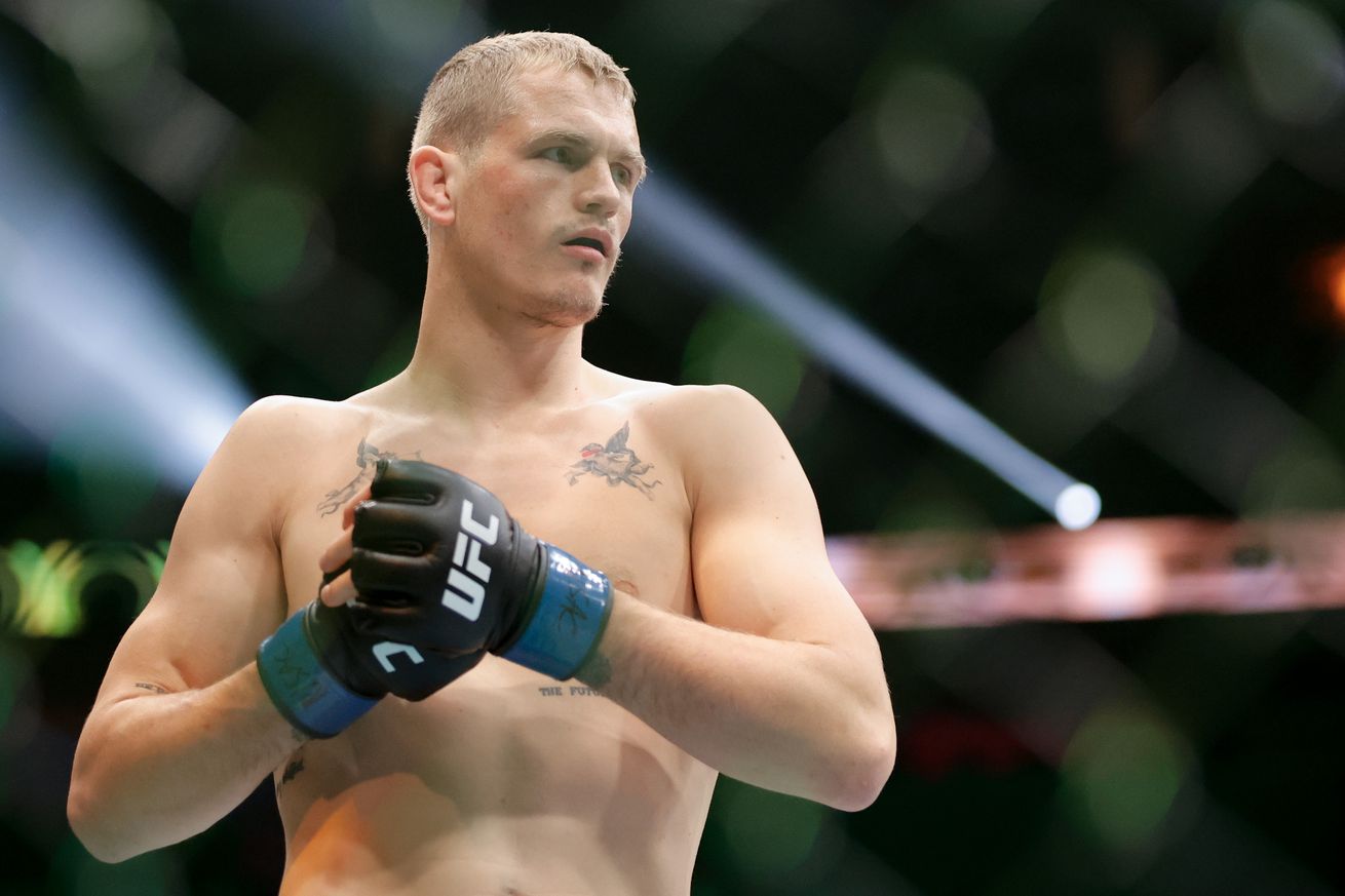 UFC 310: Pantoja v Asakura