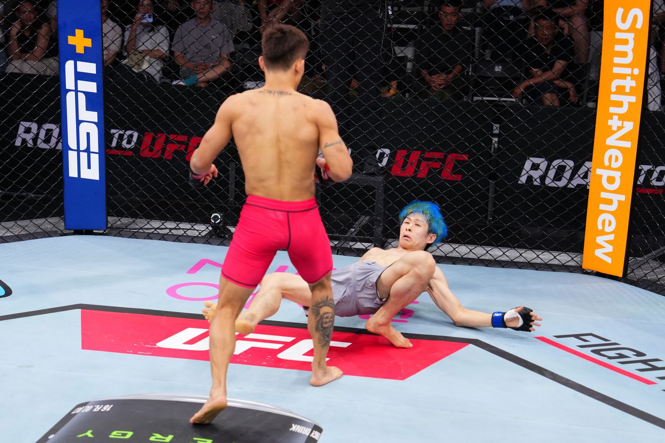 Road To UFC: Season 4: Episode 1: Yin v Yoshida