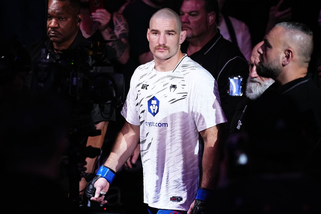 UFC 312: Du Plessis v Strickland 2